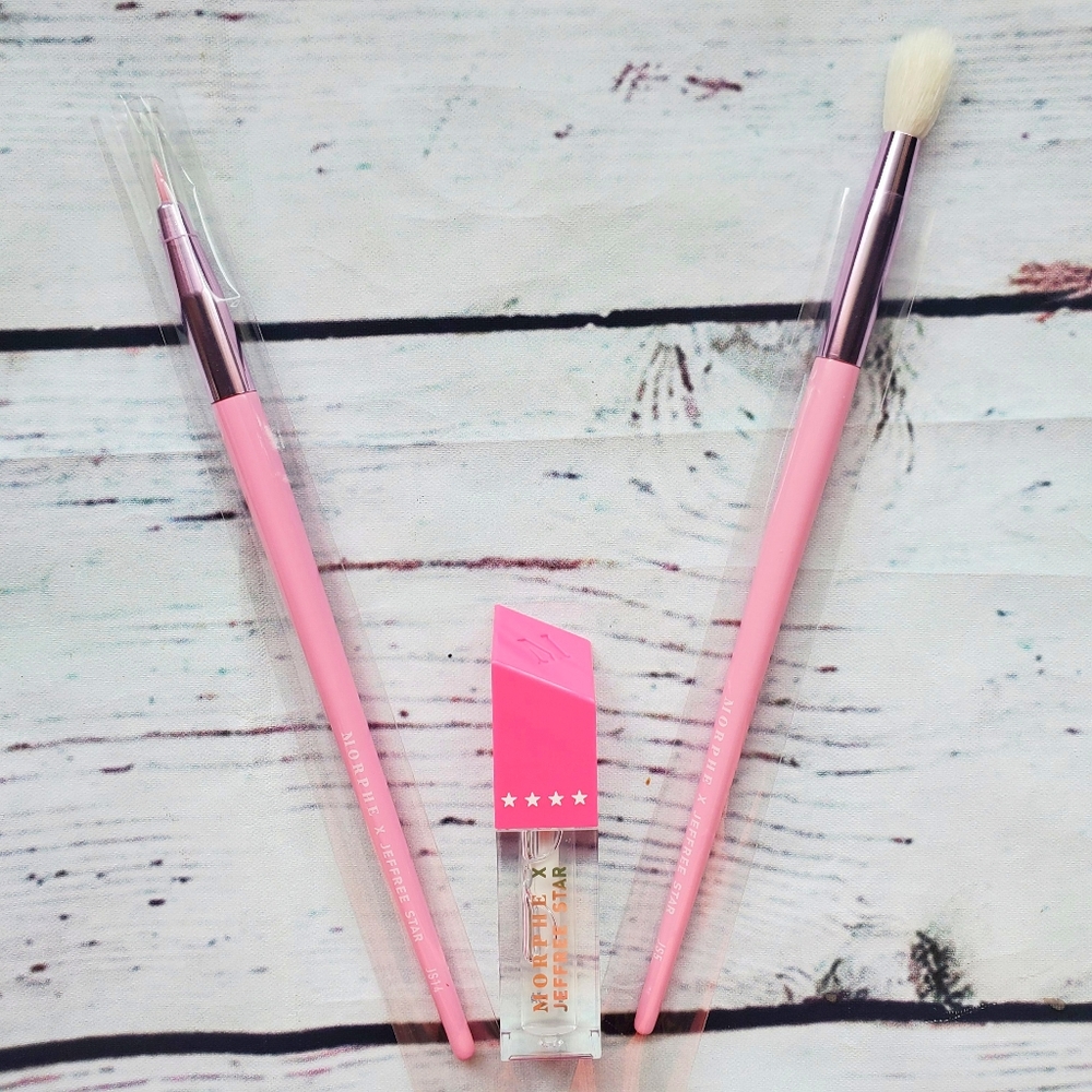 Morphe X Jeffree Star makeup brush lip gloss